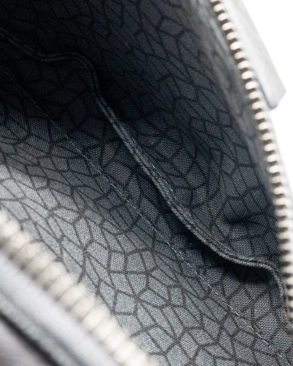 AAA Replica Louis Vuitton LV X YAYOI KUSAMA REVERSE MONOGRAM ECLIPSE MAXI BUMBAG CANVAS GREY/ MULTICOLOUR DARK SILVER HARDWARE