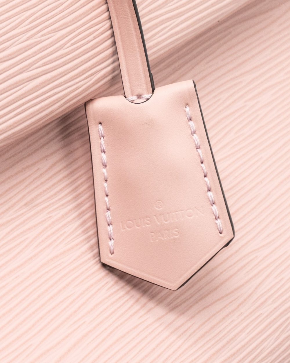 AAA Replica Louis Vuitton LV CLUNNY BB EPI PINK SHW
