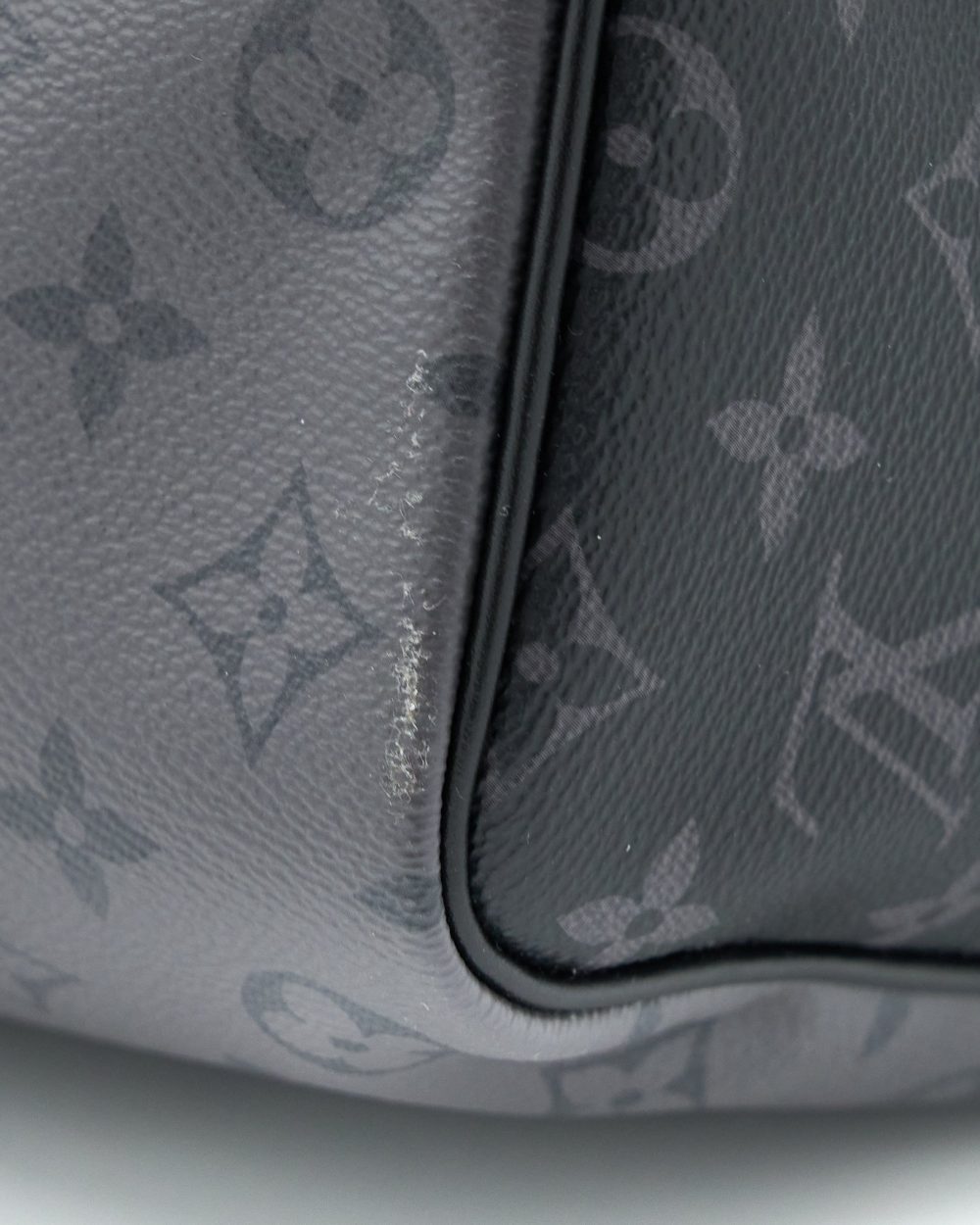 AAA Replica Louis Vuitton LV KEEPALL BANDOULIERE 50 MONOGRAM ECLIPSE CANVAS BLACK/GREY BLACK HARDWARE (NEW VERSION)