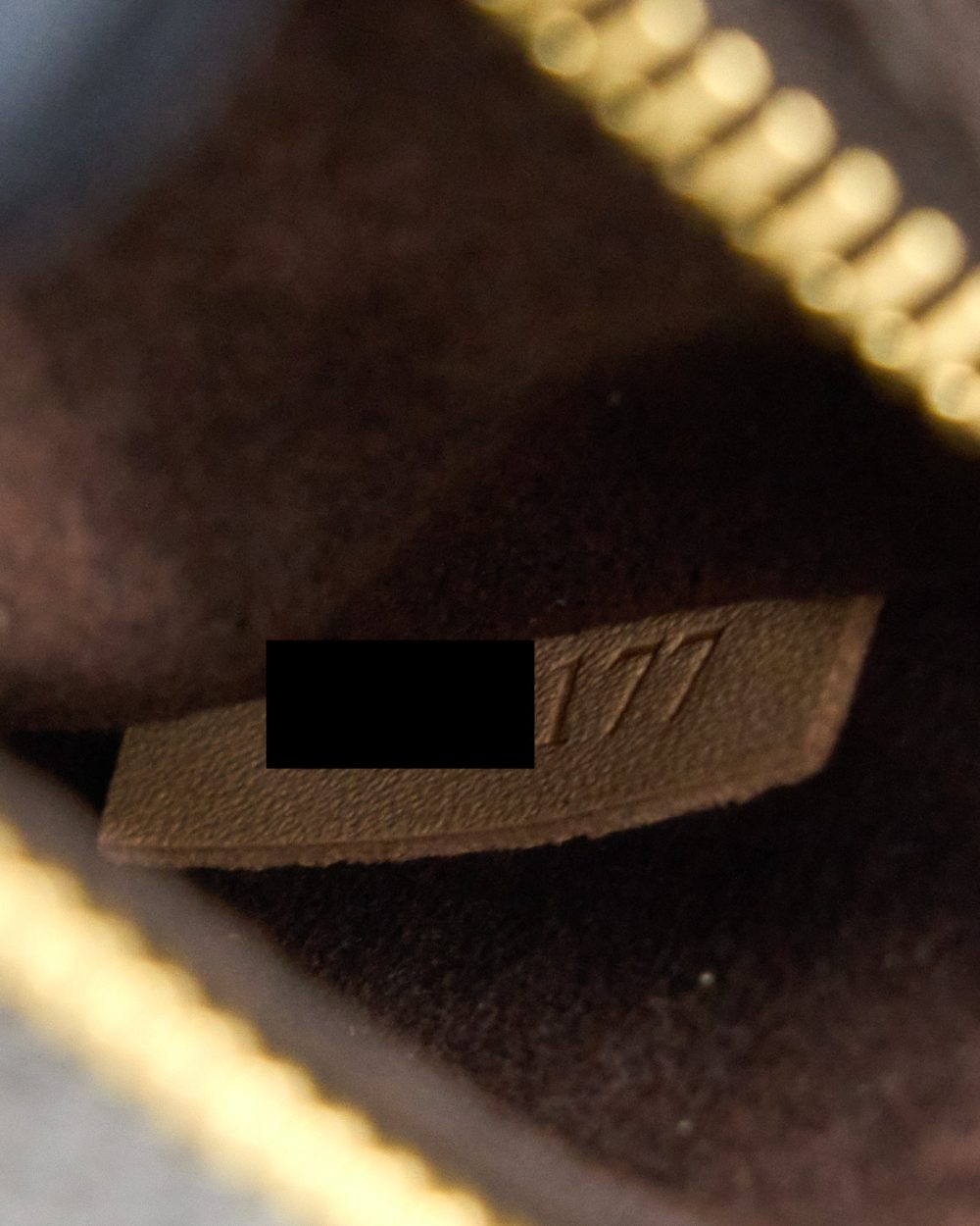 AAA Replica Louis Vuitton LV POCHETTE METIS MONOGRAM CANVAS GHW