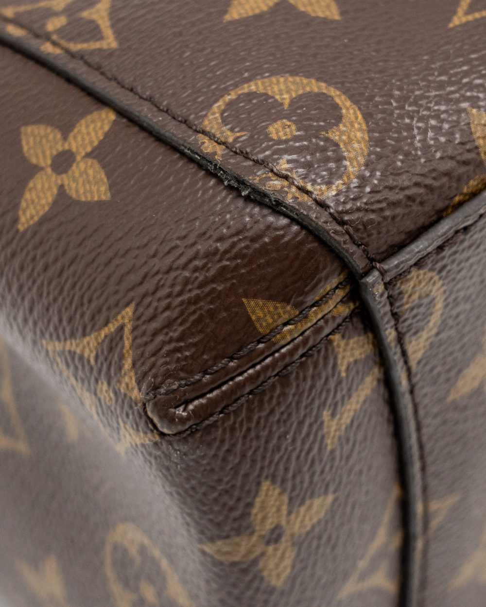 AAA Replica Louis Vuitton LV MONTAIGNE BB MONOGRAM CANVAS GHW
