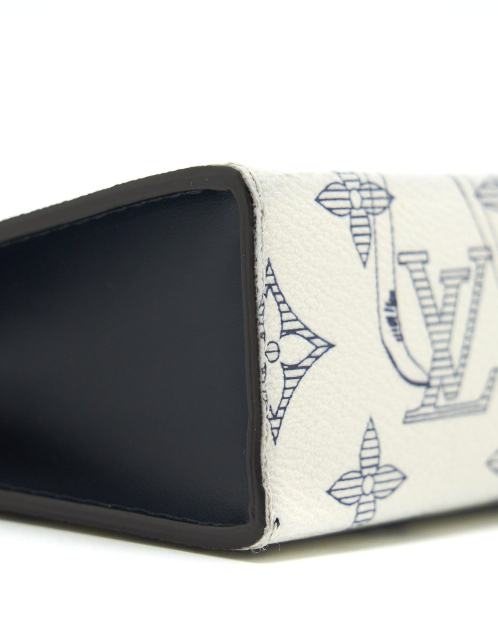 AAA Replica Louis Vuitton LV CHAPMAN POCHETTE VOYAGE GM