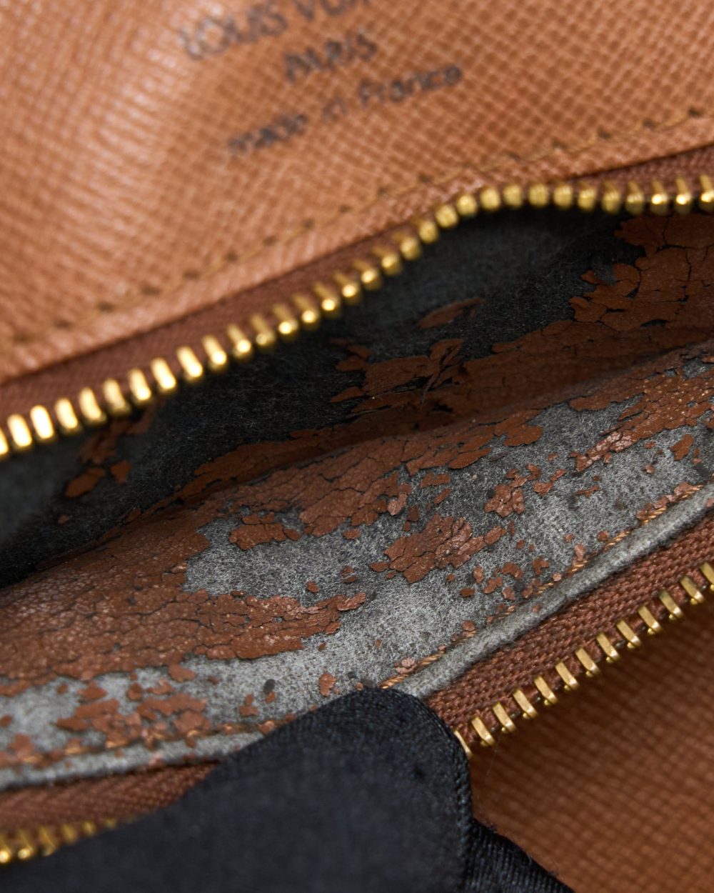 AAA Replica Louis Vuitton LV VINTAGE POCHETTE MÉTIS MONOGRAM CANVAS GHW
