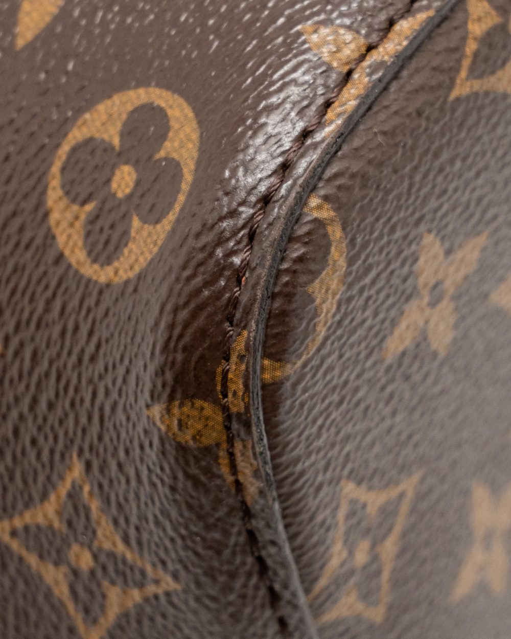 AAA Replica Louis Vuitton LV NEO NOE MONOGRAM CANVAS RED GHW