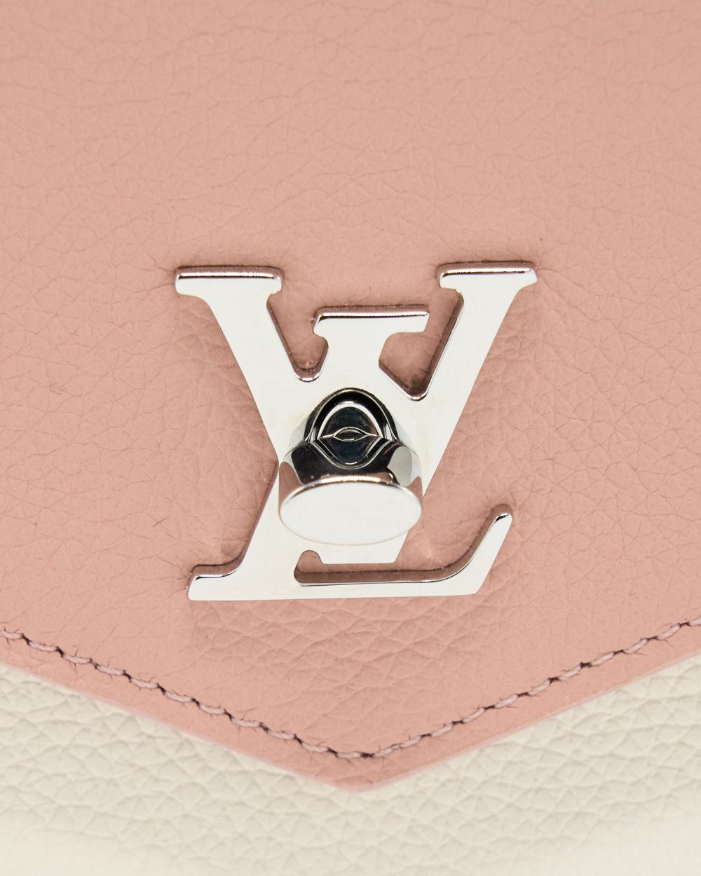 AAA Replica Louis Vuitton LV MYLOCKME CHAIN POCHETTE CALFSKIN PINK SHW