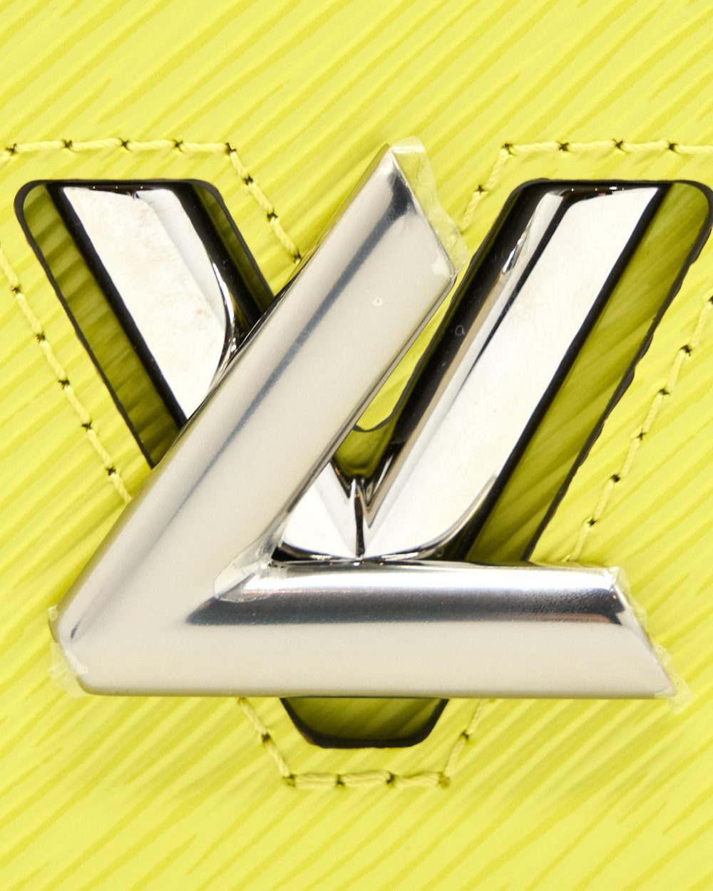 AAA Replica Louis Vuitton LV MINI TWIST EPI ACID GREEN SHW