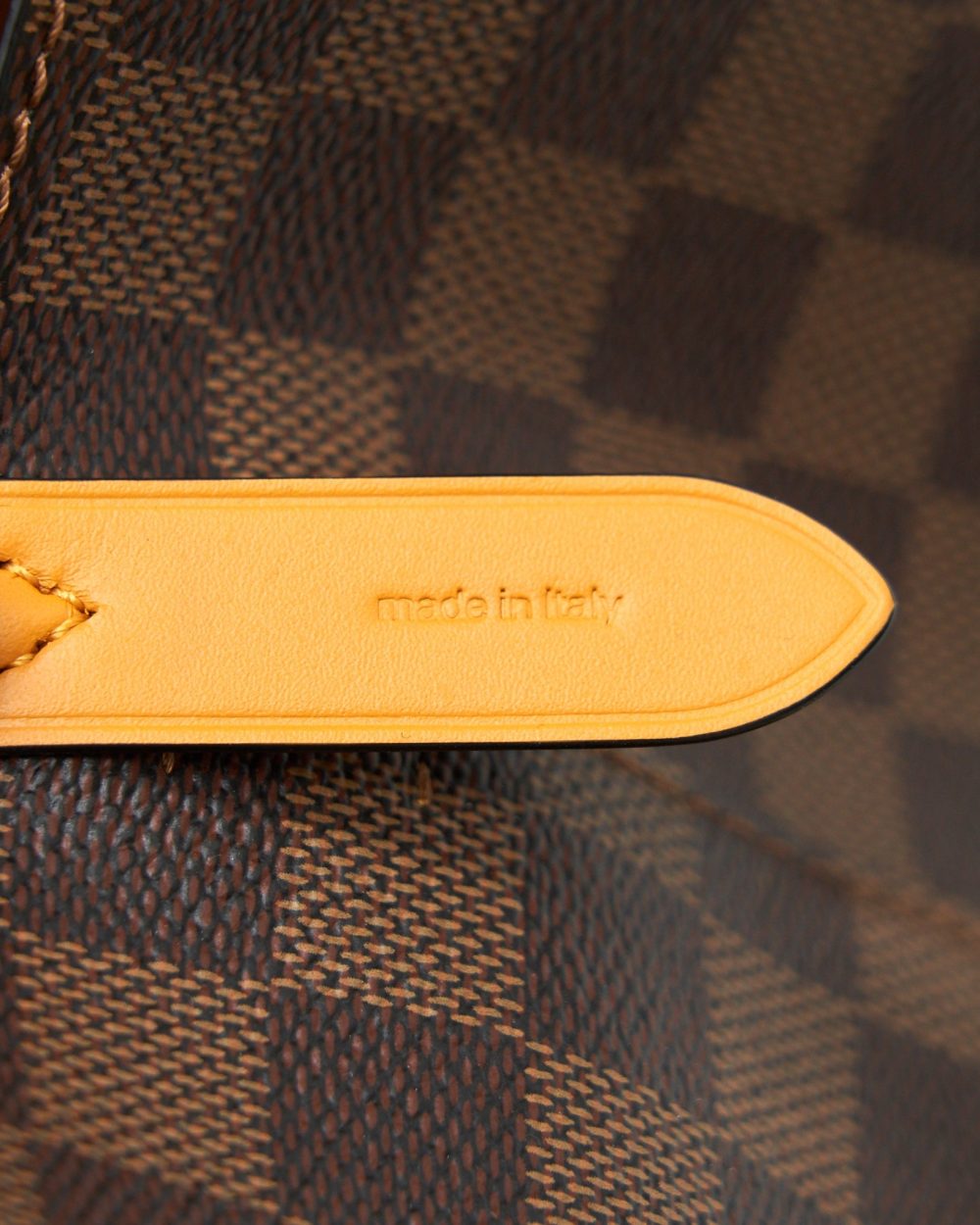 AAA Replica Louis Vuitton LV NEO NOE IN DAMIER EBENE/YELLOW