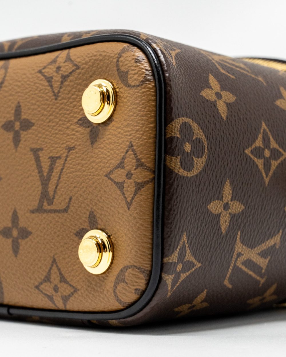 AAA Replica Louis Vuitton LV VANITY CASE PM MONOGRAM REVERSE CANVAS GHW