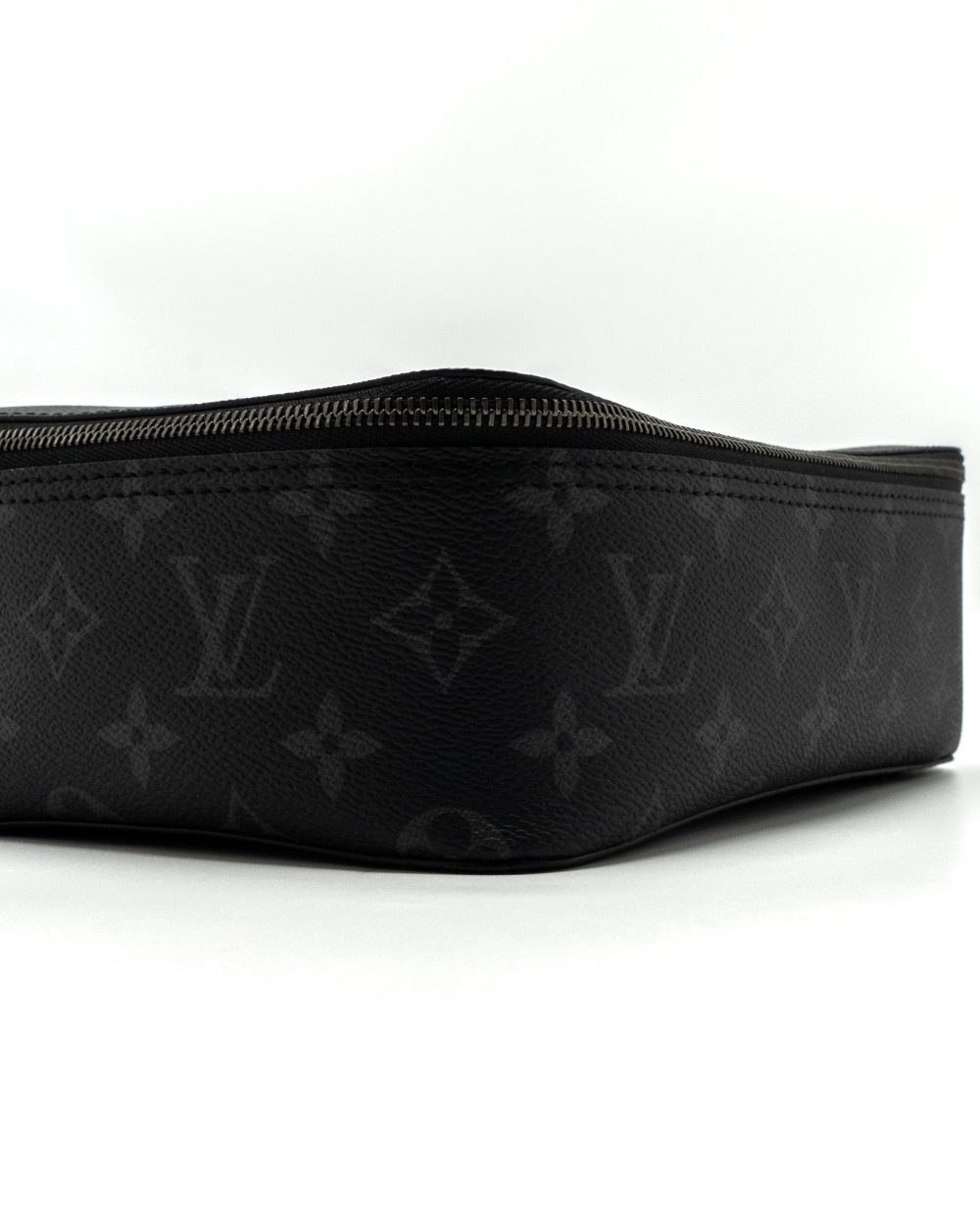AAA Replica Louis Vuitton LV PACKING CUBE MM MONOGRAM ECLIPSE SHW