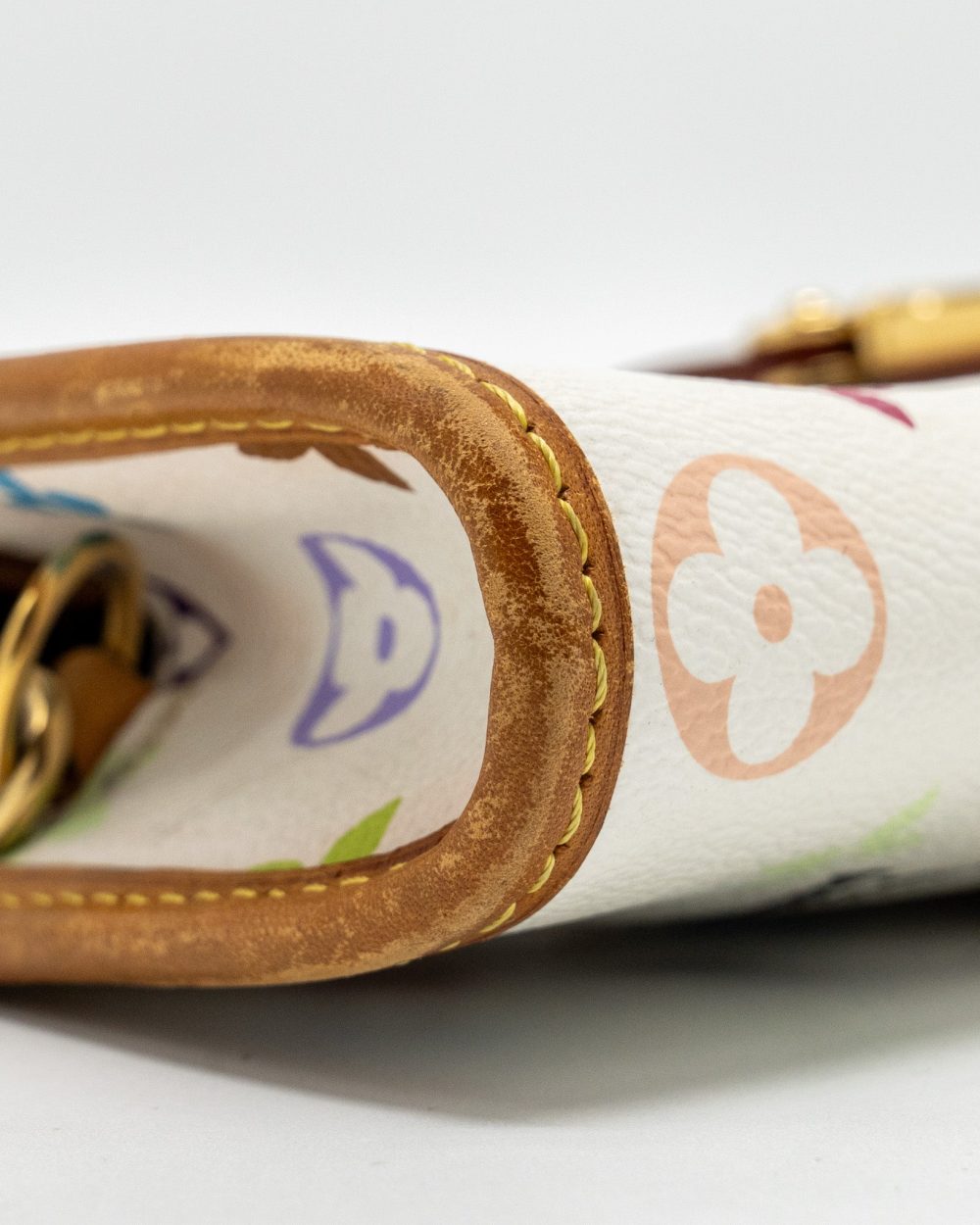AAA Replica Louis Vuitton LV VINTAGE SHIRLEY CLUTCH MULTICOLOUR MONOGRAM CANVAS WHITE GHW