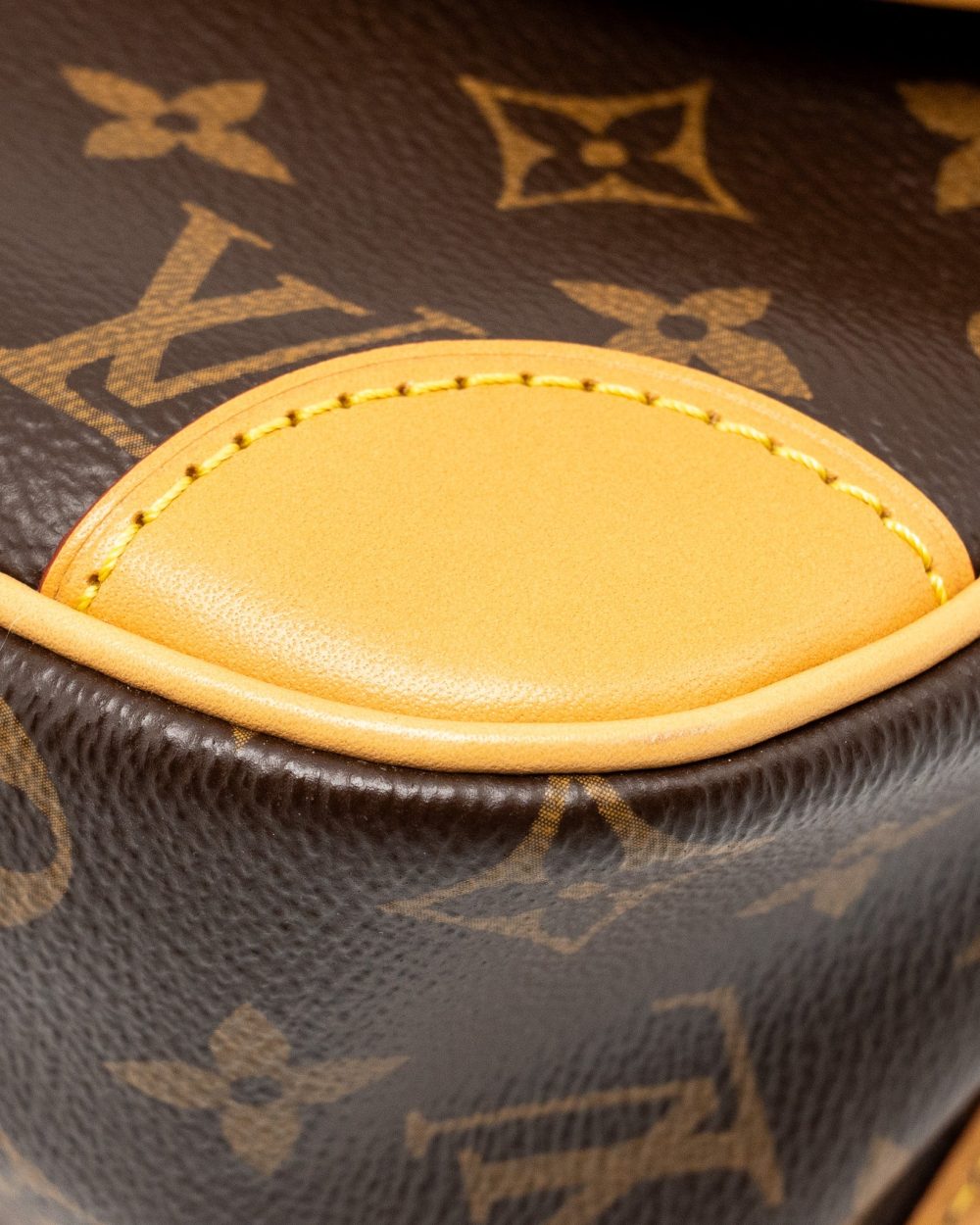 AAA Replica Louis Vuitton LV DIANE BAG WITH FUCHSIA STRAP MONOGRAM CANVAS GHW