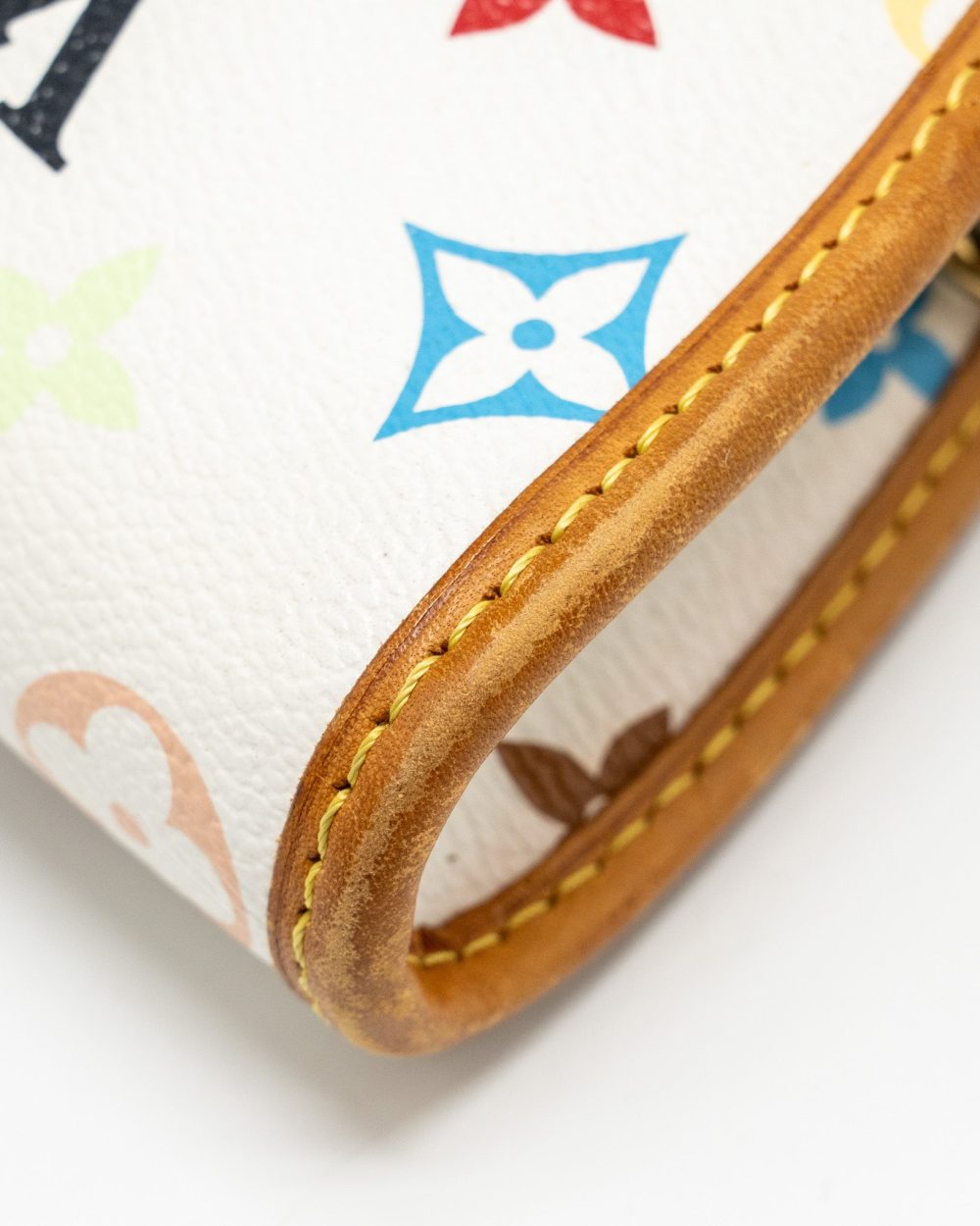 AAA Replica Louis Vuitton LV VINTAGE SHIRLEY CLUTCH MULTICOLOUR MONOGRAM CANVAS WHITE GHW