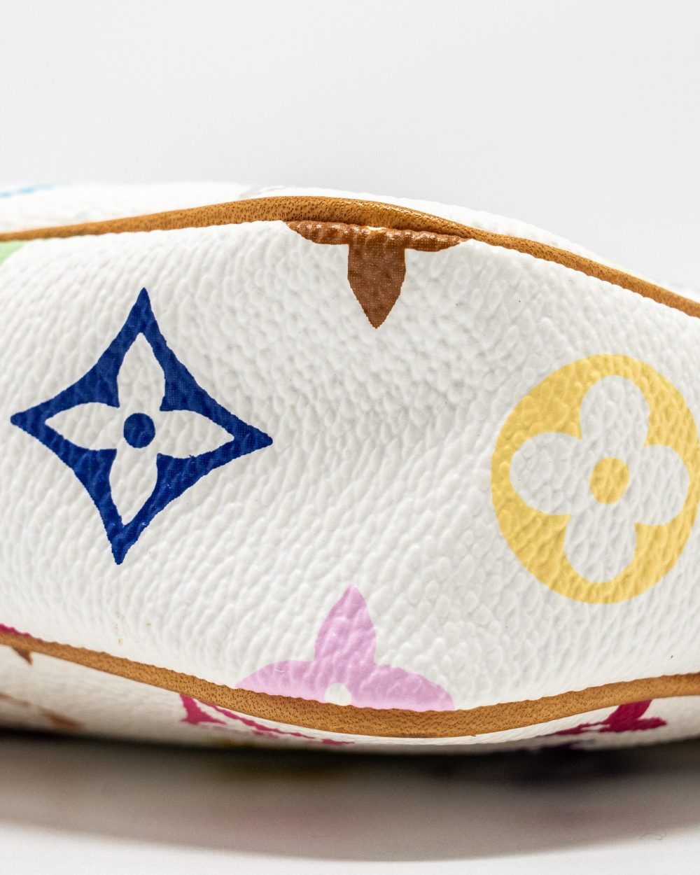 AAA Replica Louis Vuitton LV POCHETTE ACCESSORIES CANVAS WHITE MULTICOLOUR GHW