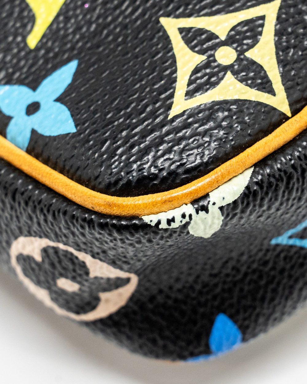 AAA Replica Louis Vuitton LV POCHETTE ACCESSORIES CANVAS BLACK MULTICOLOUR GHW