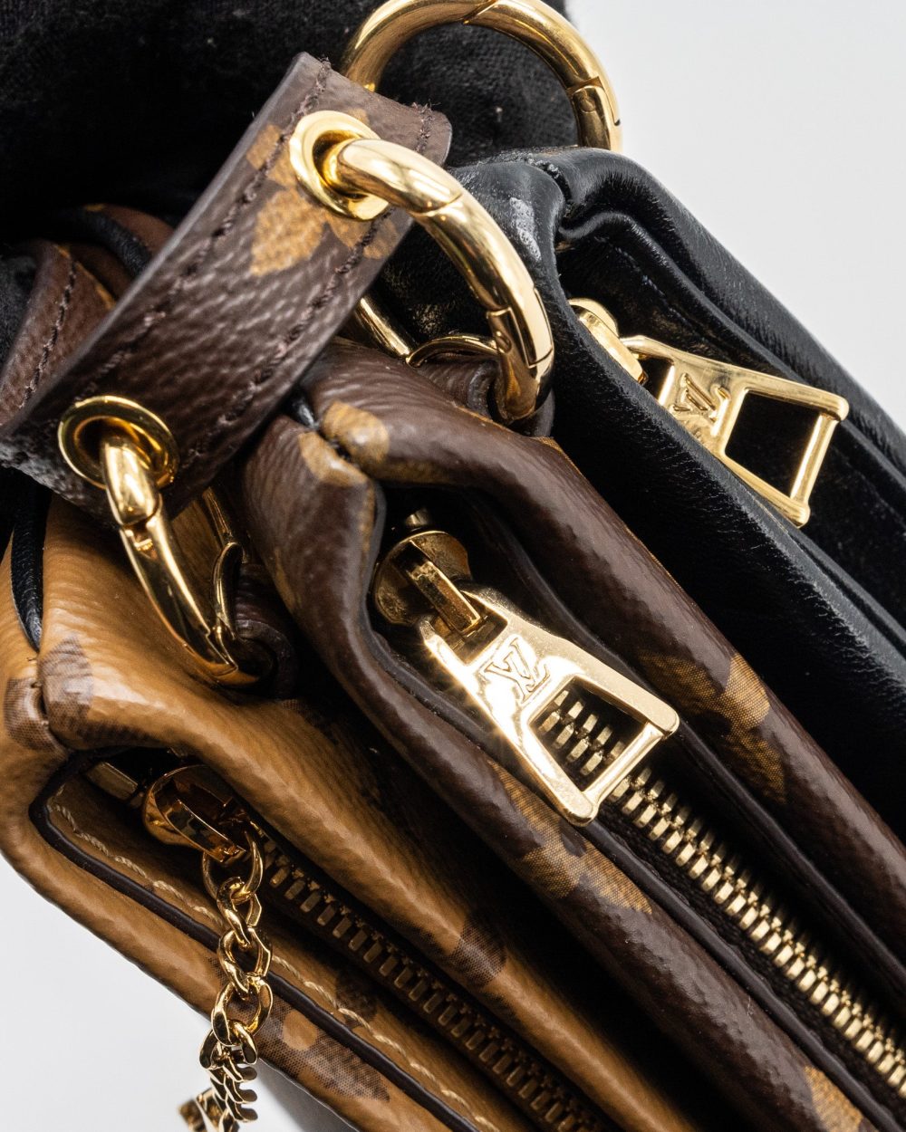 AAA Replica Louis Vuitton LV LV3 POCHETTE SHOULDER BAG REVERSE MONOGRAM CANVAS LAMBSKIN GHW