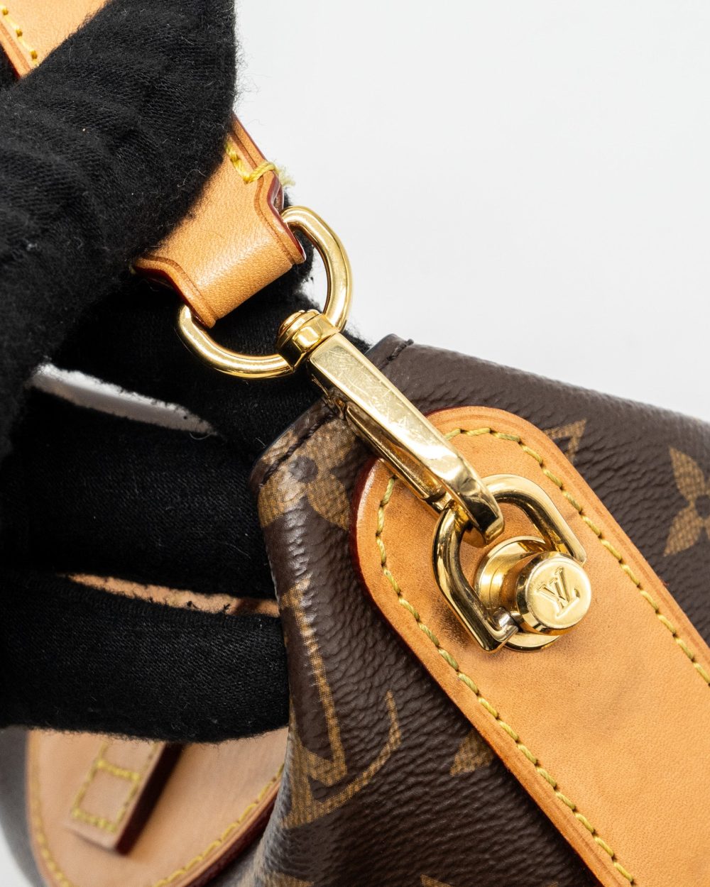AAA Replica Louis Vuitton LV DUFFLE BAG MONOGRAM CANVAS GHW(NEW VERSION)