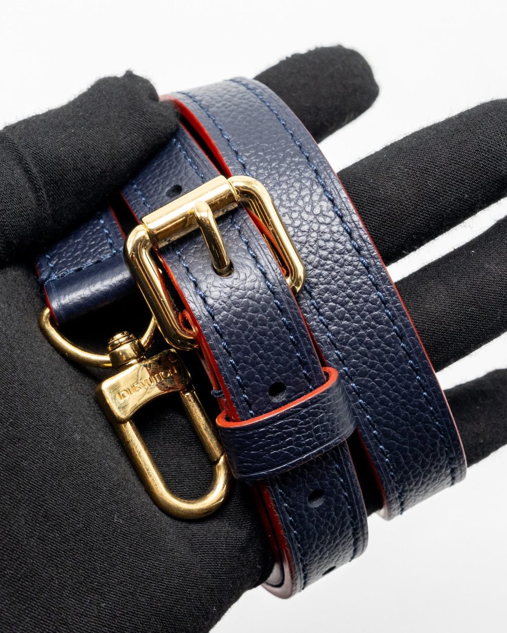 AAA Replica Louis Vuitton LV POCHETTE METIS MONOGRAM EMPREINETE NAVY GHW