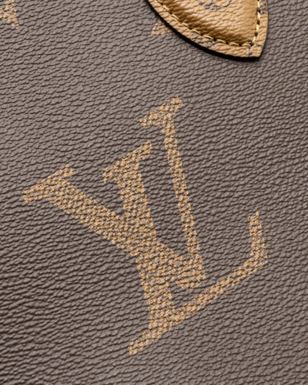 AAA Replica Louis Vuitton LV ONTHEGO PM MONOGRAM CANVAS / MONOGRAM REVERSE CANVAS GHW(NEW VERSION)