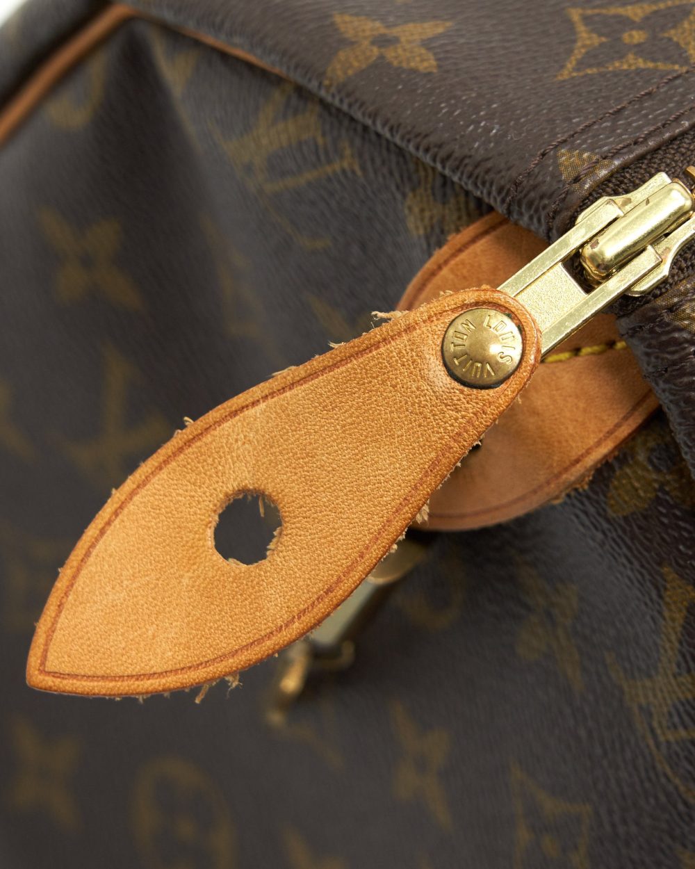 AAA Replica Louis Vuitton LV SPEEDY 30 IN MONOGRAM CANVAS