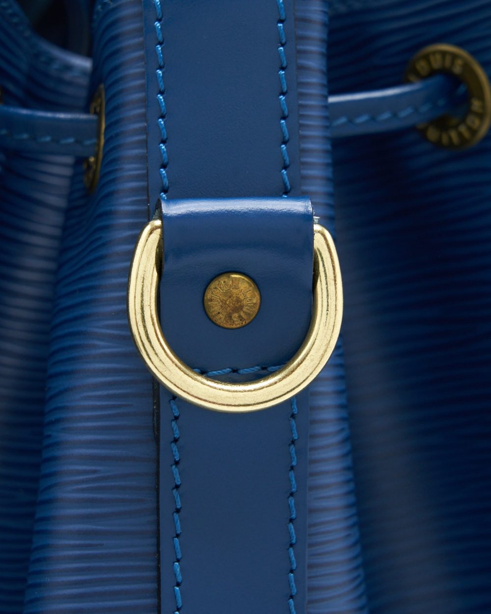 AAA Replica Louis Vuitton LV VINTAGE PETITE NOE EPI BLUE GHW