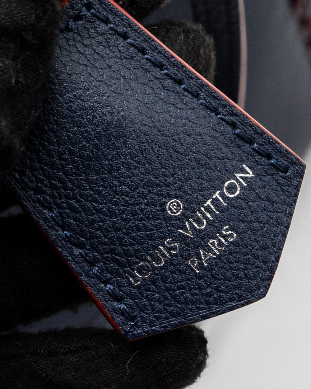 AAA Replica Louis Vuitton LV LOCK ME TOTE BAG CALFSKIN NAVY SHW