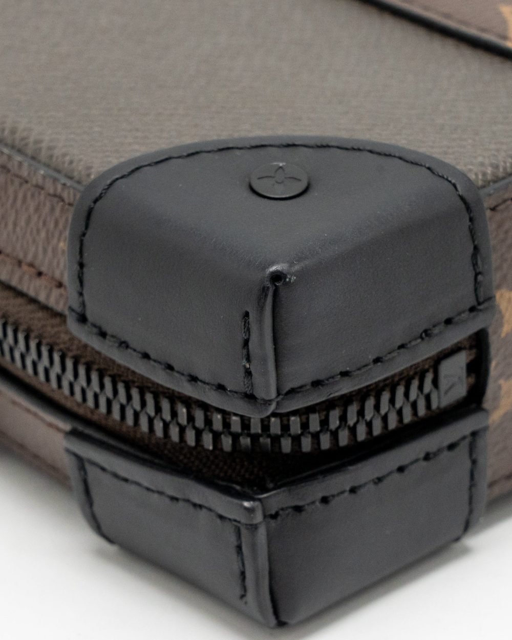AAA Replica Louis Vuitton LV SOFT TRUNK WALLET TAIGA / MONOGRAM CANVAS KHAKI GREEN BLACK HARDWARE