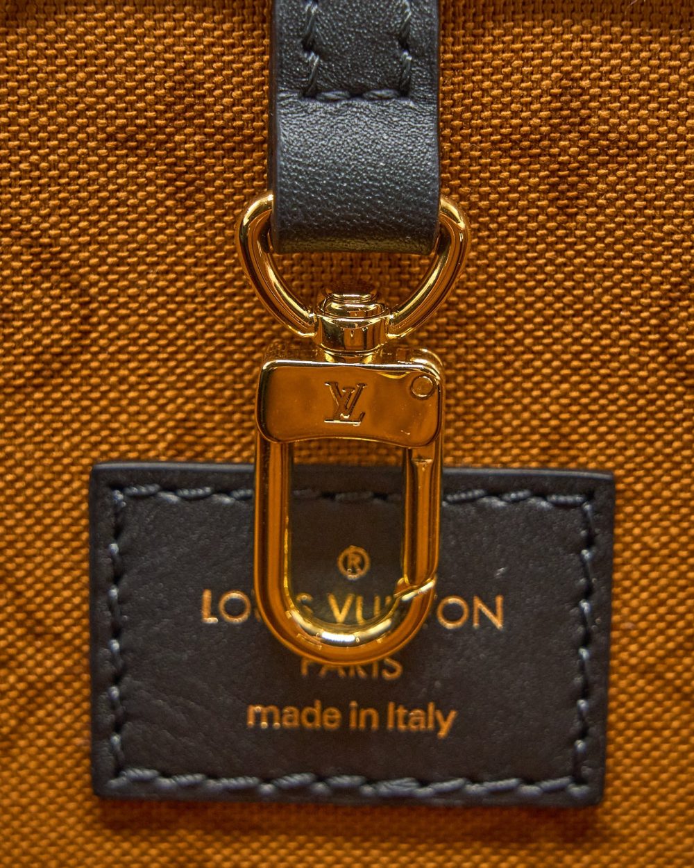 AAA Replica Louis Vuitton LV CRAFTY ONTHEGO GM MONOGRAM GIANT CANVAS MULTICOLOUR GHW