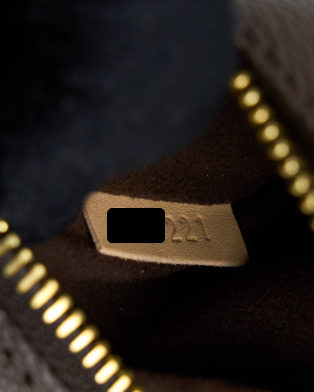 AAA Replica Louis Vuitton LV POCHETTE MÉTIS MONOGRAM CANVAS GHW