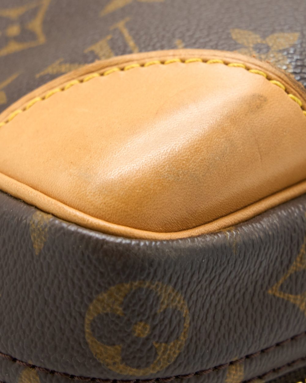 AAA Replica Louis Vuitton LV LARGE LUGGAGE BAG MONOGRAM CANVAS GHW
