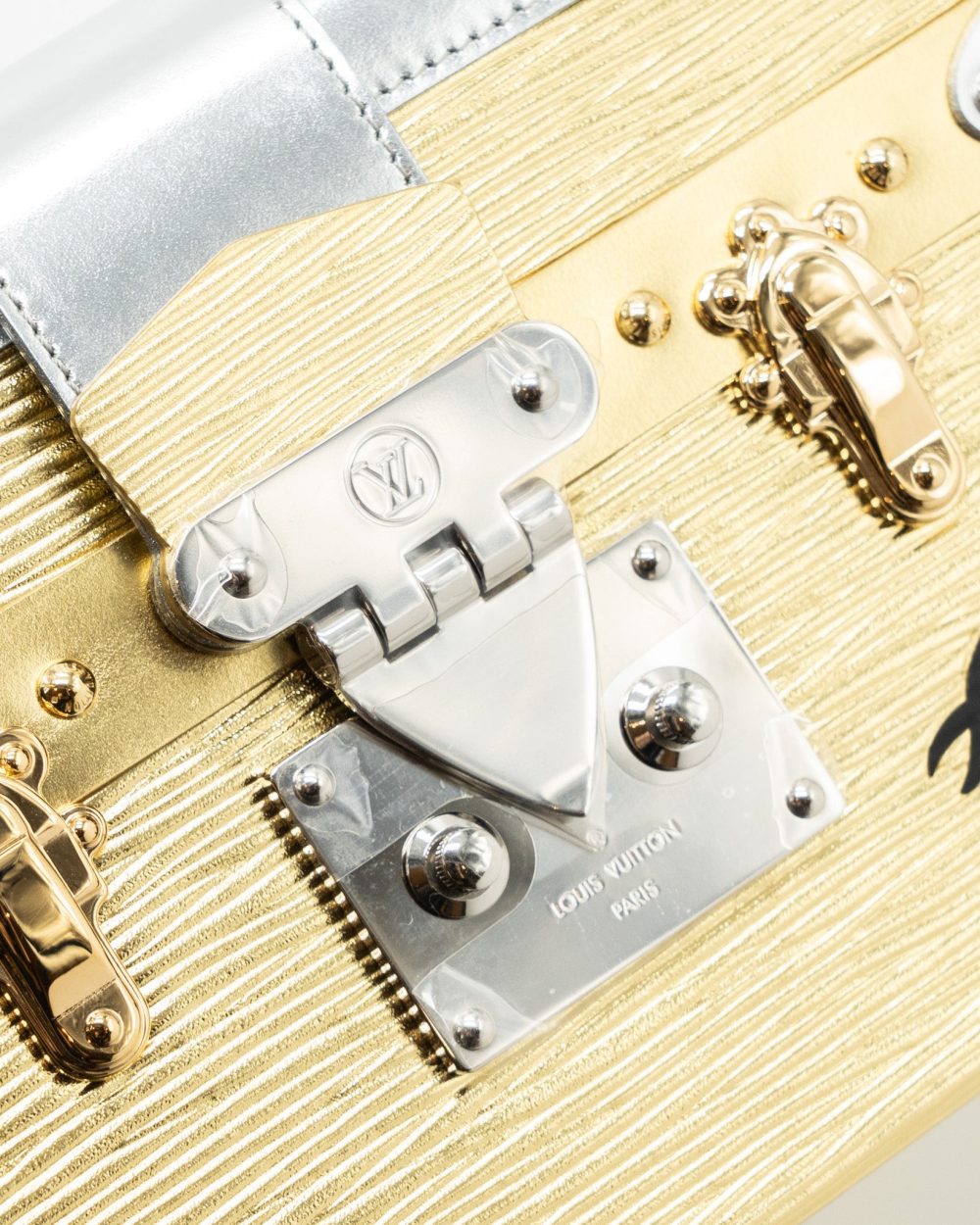 AAA Replica Louis Vuitton LV PETIT MALLE EPI GOLD / SILVER SHW