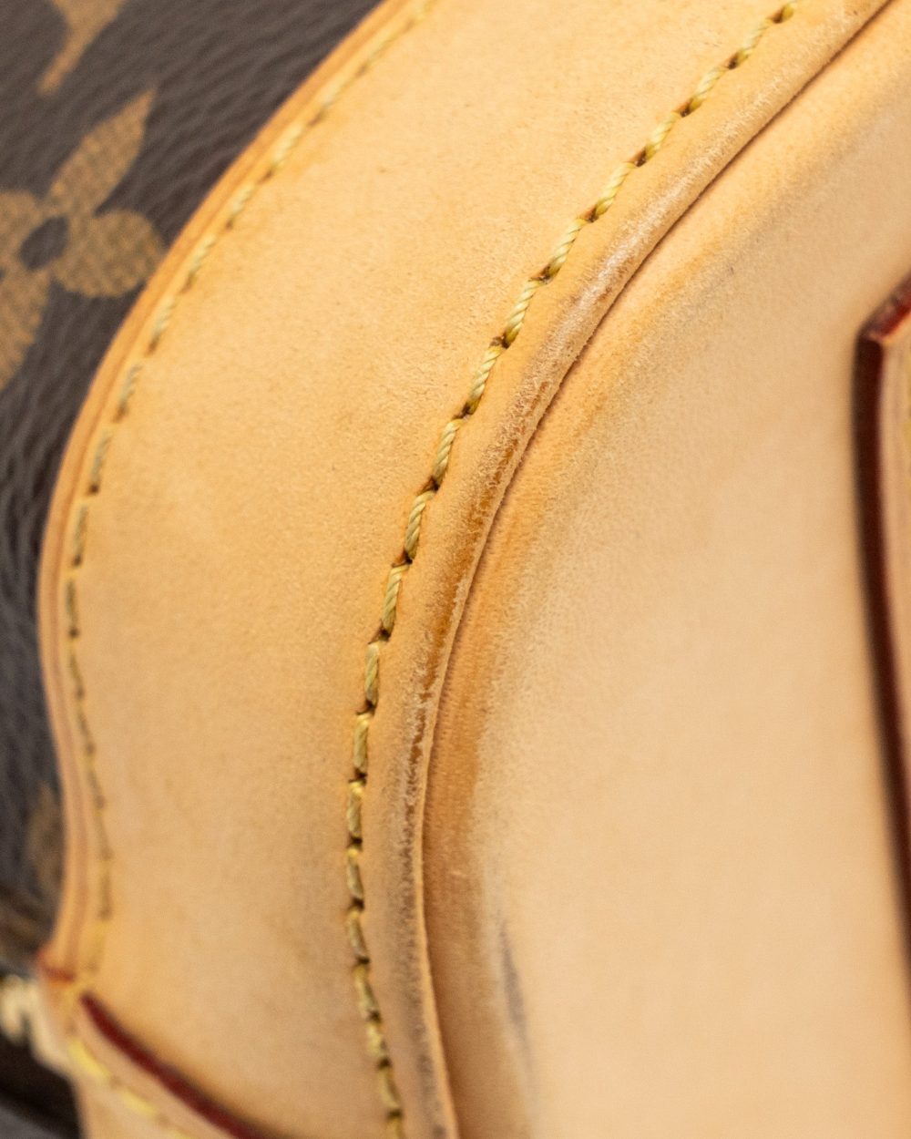 AAA Replica Louis Vuitton LV ALMA BB MONOGRAM CANVAS GHW