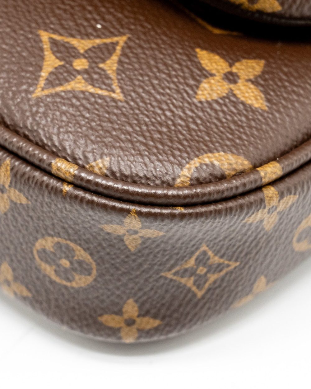 AAA Replica Louis Vuitton LV MULTI POCHETTE MONOGRAM CANVAS ROSE CLAIR GHW