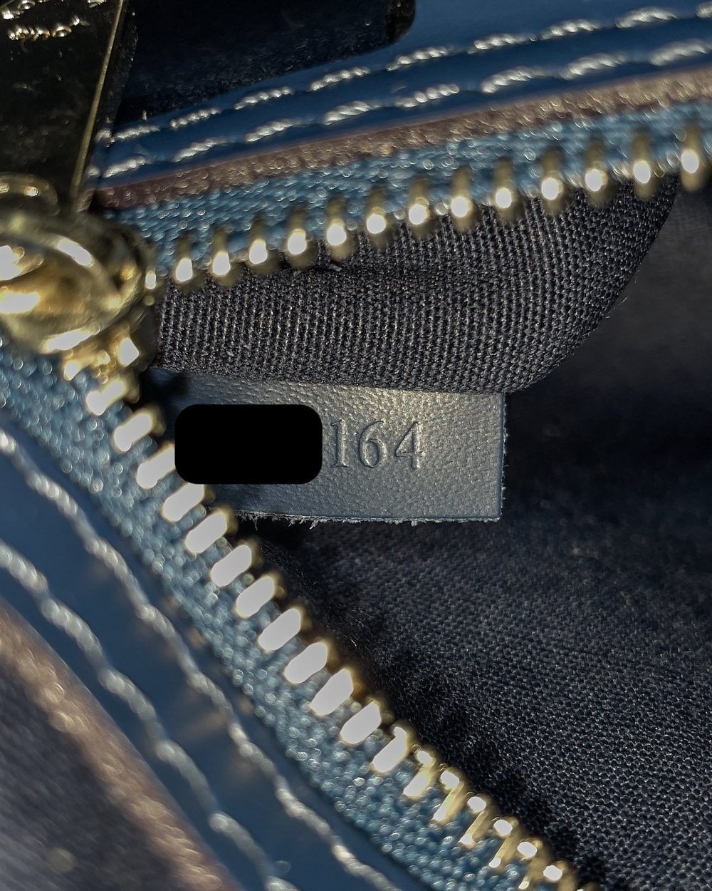 AAA Replica Louis Vuitton LV BREA MM EPI INDIGO SHW