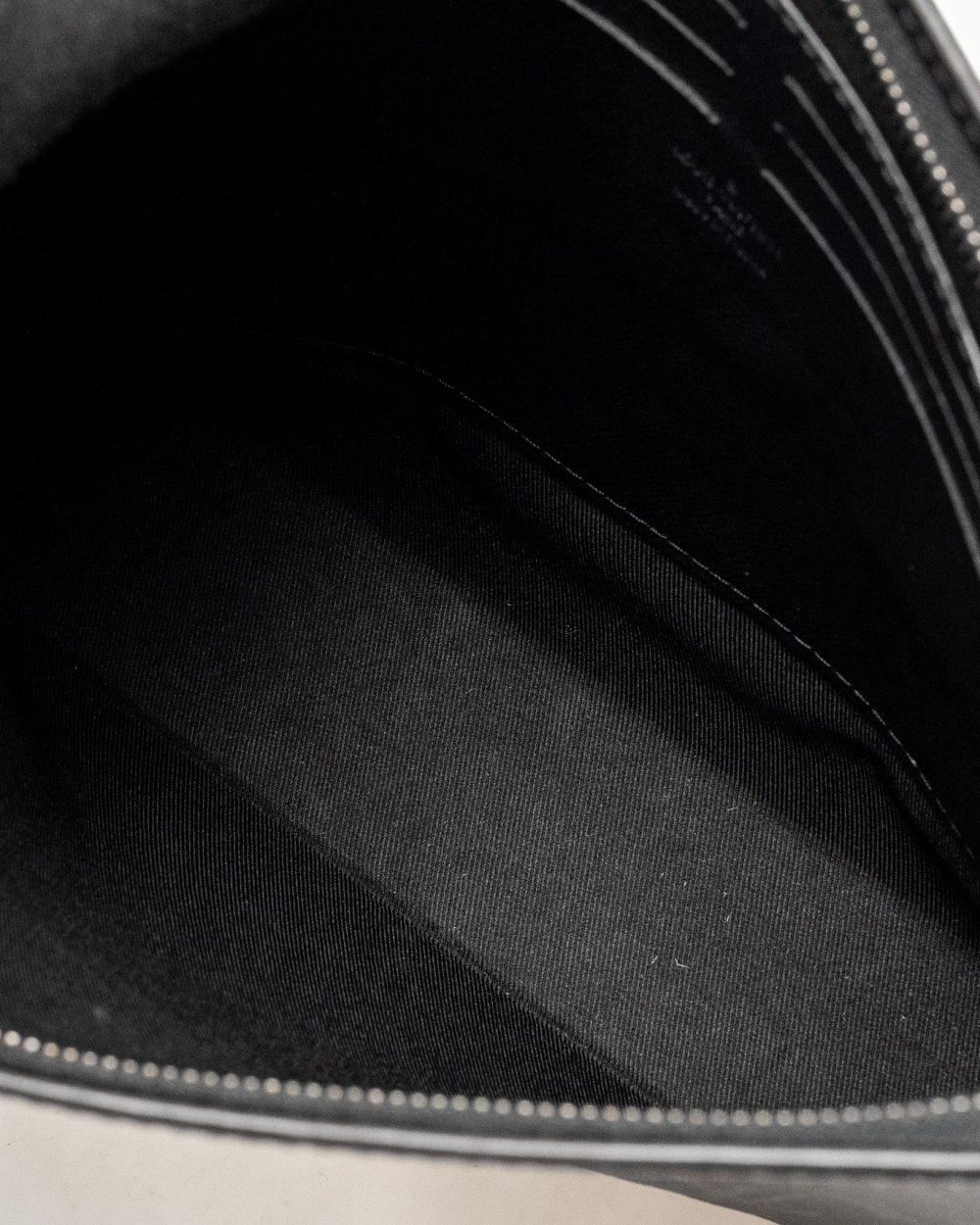 AAA Replica Louis Vuitton LV POCHETTE VOYAGE MONOGRAM CANVAS BLACK SHW