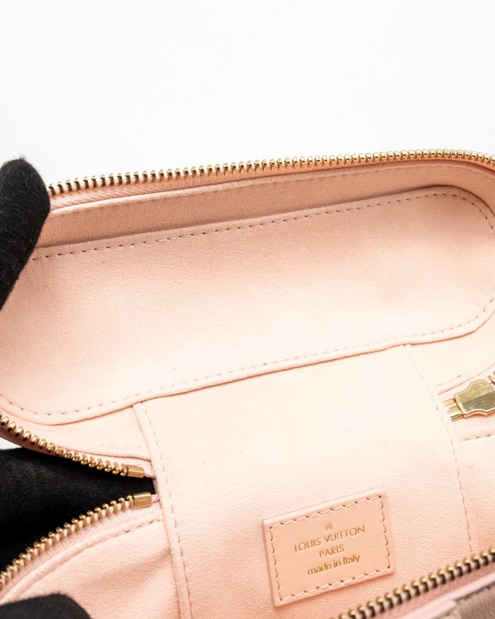 AAA Replica Louis Vuitton LV VANITY POUCH CALFSKIN ROSE JASMIN PINK LGHW