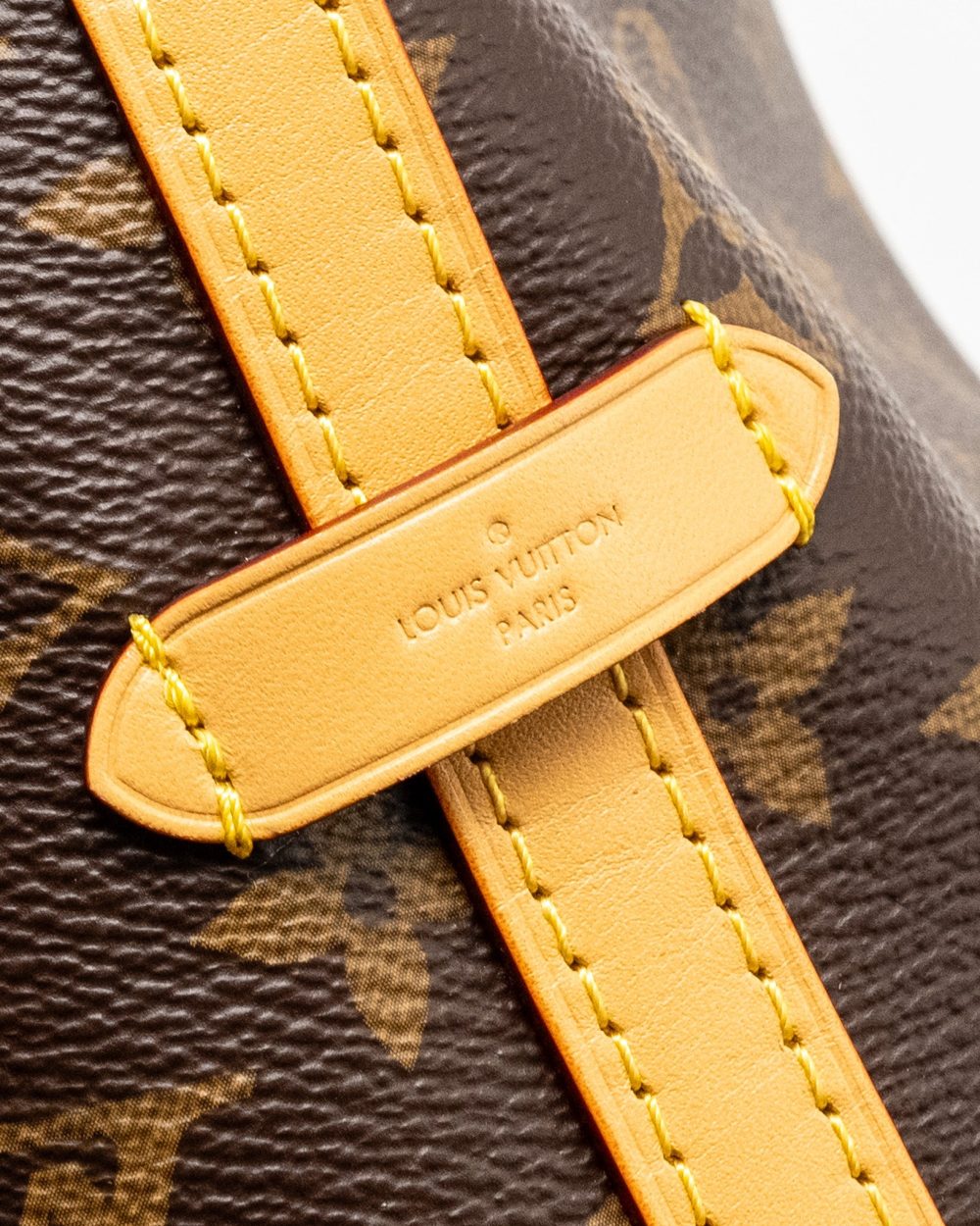 AAA Replica Louis Vuitton LV CARRYALL PM MONOGRAM CANVAS GHW