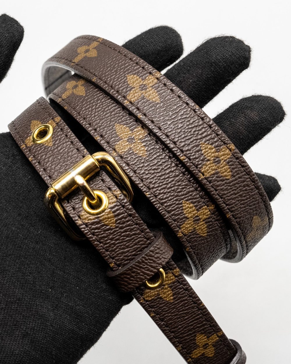 AAA Replica Louis Vuitton LV POCHETTE METIS MONOGRAM CANVAS GHW