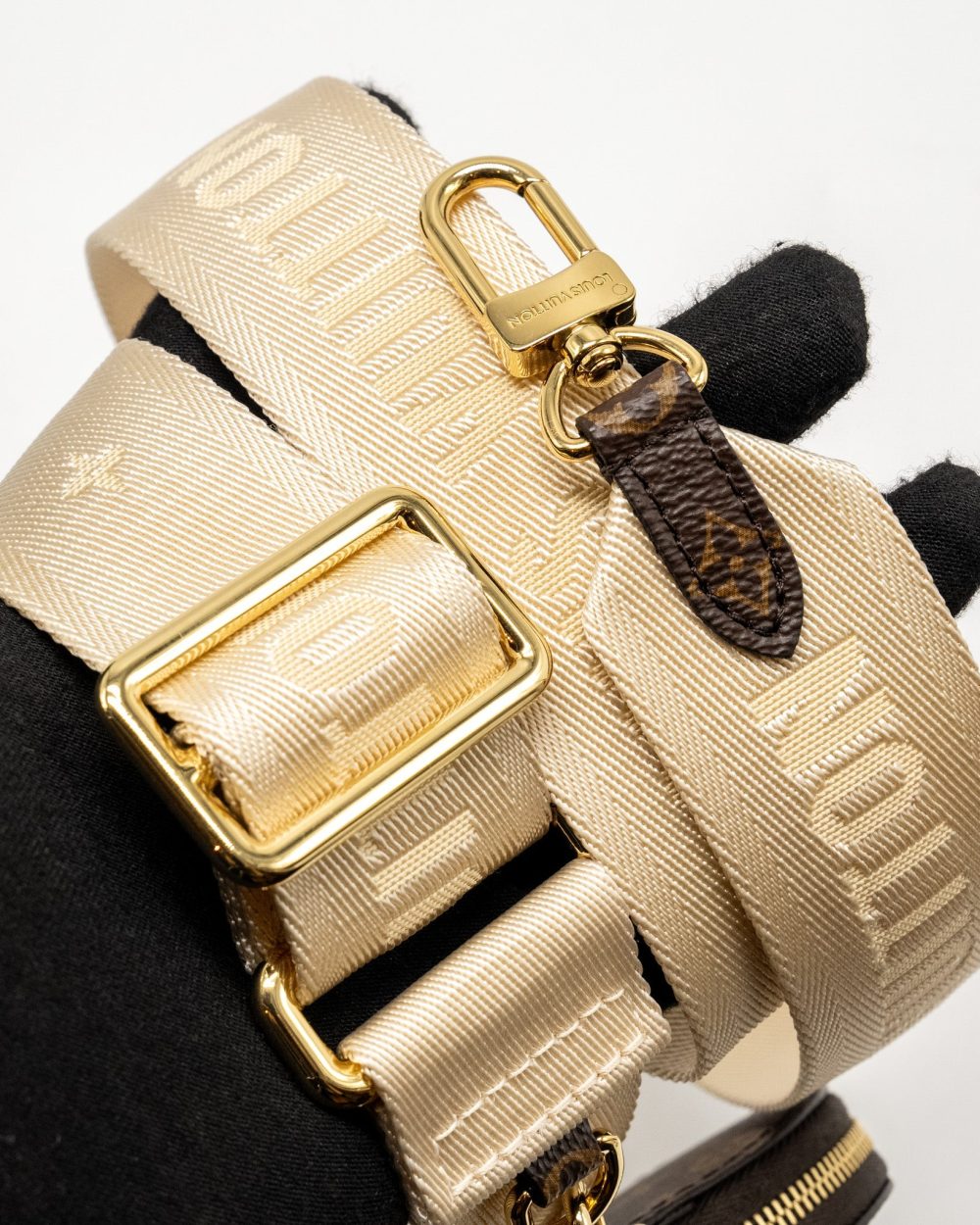 AAA Replica Louis Vuitton LV ONTHEGO PM MONOGRAM REVERSE CANVAS GHW