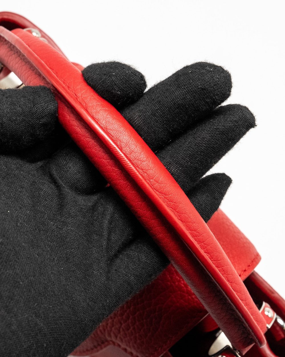 AAA Replica Louis Vuitton LV CAPUCINE BB TAURILLON RED SHW