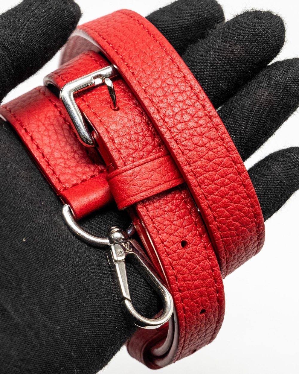 AAA Replica Louis Vuitton LV CAPUCINE BB TAURILLON RED SHW