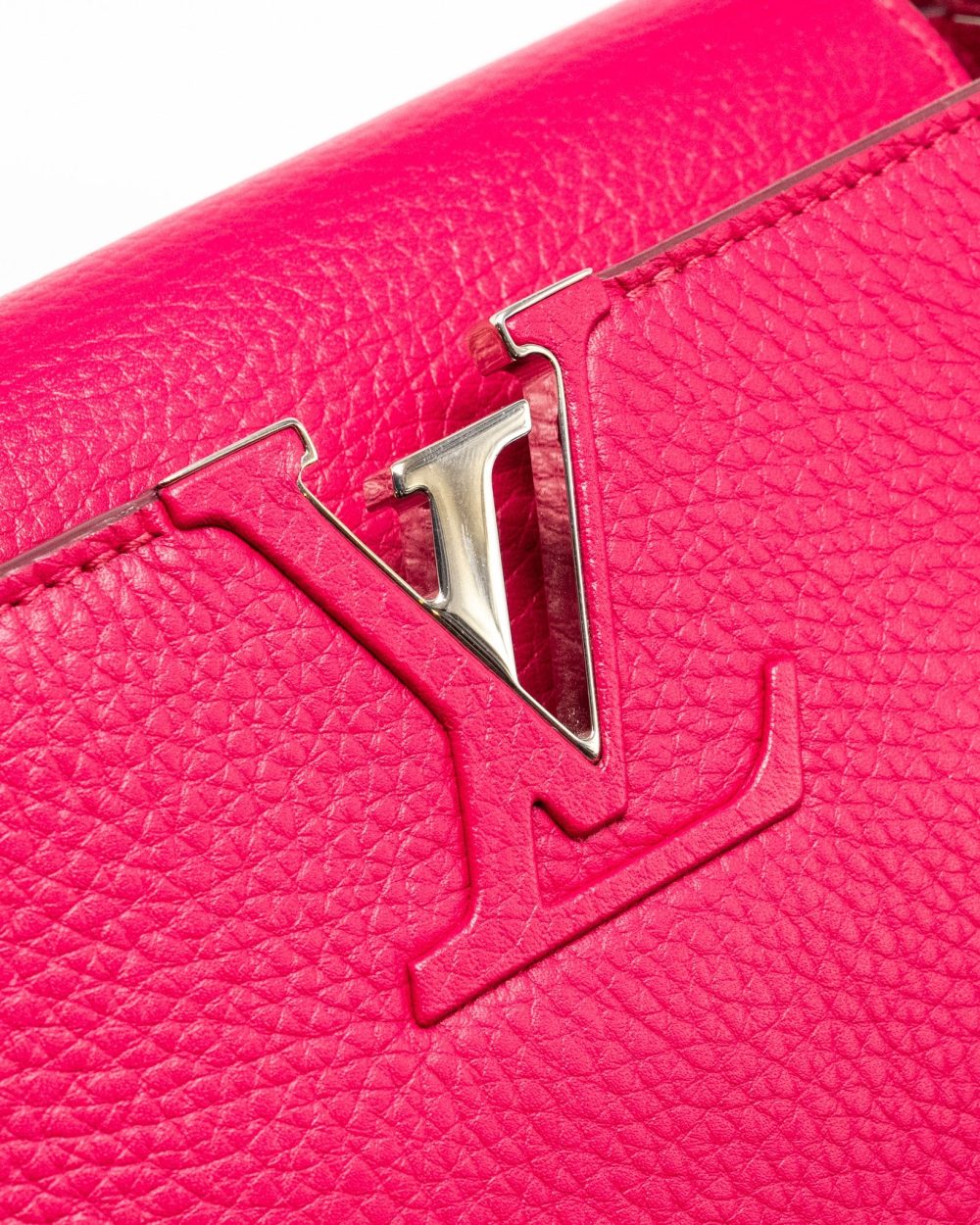 AAA Replica Louis Vuitton LV CAPUCINES TAURILLON HOT PINK SHW