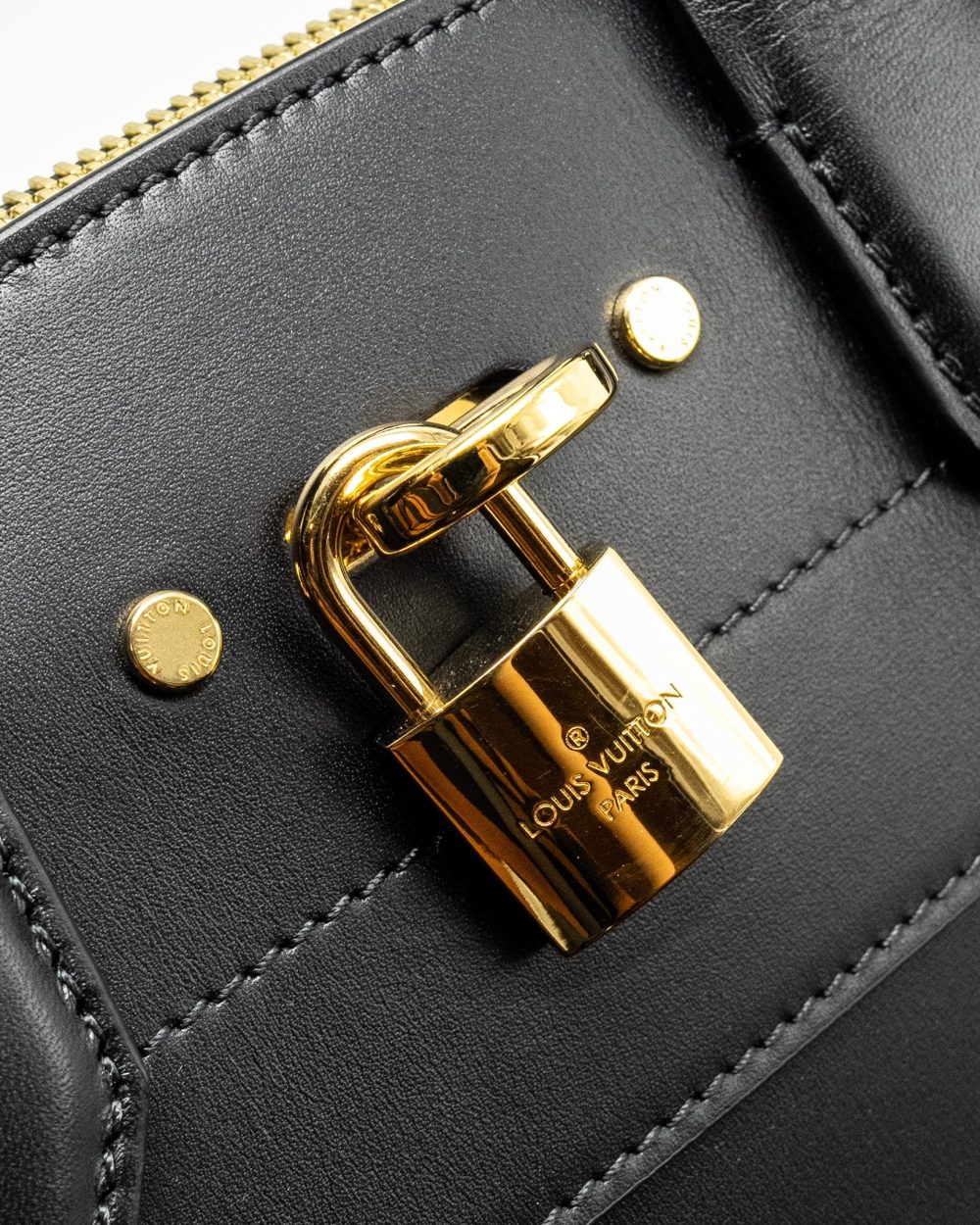 AAA Replica Louis Vuitton LV CITY STEAMER PM GRAINED CALFSKIN BLACK GHW
